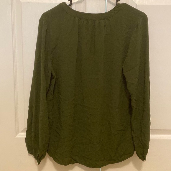 Old Navy top medium - Picture 2 of 6